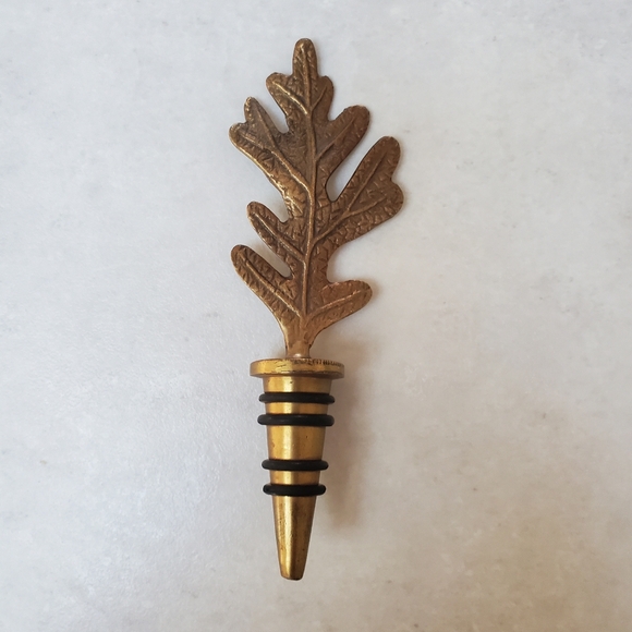 Brass Leaf Wine Bottle Stopper - Picture 2 of 3